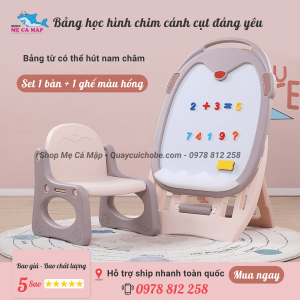 Bộ bảng học, bảng vẽ cho bé hình chim cánh cụt 17 Bộ bảng học kèm ghế cho bé hình chim cánh cụt màu hồng nhẹ nhàng