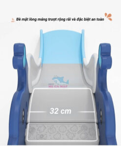 Cầu trượt cho bé có tay vịn chắc chắn ở hai bên cầu trượt cung cấp sự ổn định và hỗ trợ cho trẻ trong quá trình trượt