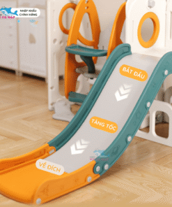 Bộ cầu tuột cho bé có máng trượt trải dài giúp bé có trải nghiệm an toàn
