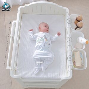 Bàn thay tã Pakey E052