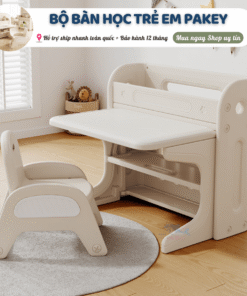Bộ bàn học cho bé Pakey E032 27 Bàn được thiết kế thêm khu vực để sách vở và đồ dùng học tập, 2 kệ phía dưới để dự trữ đồ đạc hoặc để chân