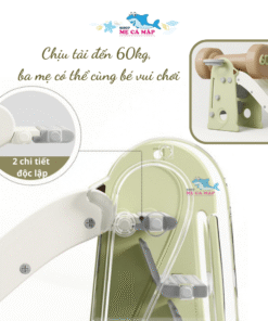 Cầu trượt cho bé Pakey chim cánh cụt 34 Cầu trượt cho bé đảm bảo an toàn khi các bé vui chơi nhờ đế chống trượt, cầu thang khép kín, tay vịn cao