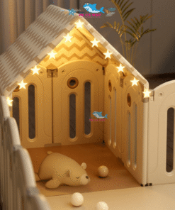 Nhà lều có khung mái thiết kế theo hình tam giác, cố định chắc chắn, cho bé thoả sức sáng tạo trò chơi nhập vai