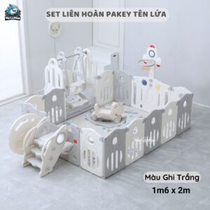 Bộ quây cũi nhựa cho bé Pakey tên lửa full tiện ích màu trắng ghi