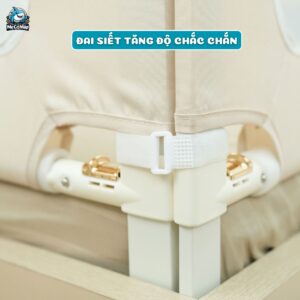 Đai siết phía dưới giúp gia tăng độ chắc chắn và an toàn