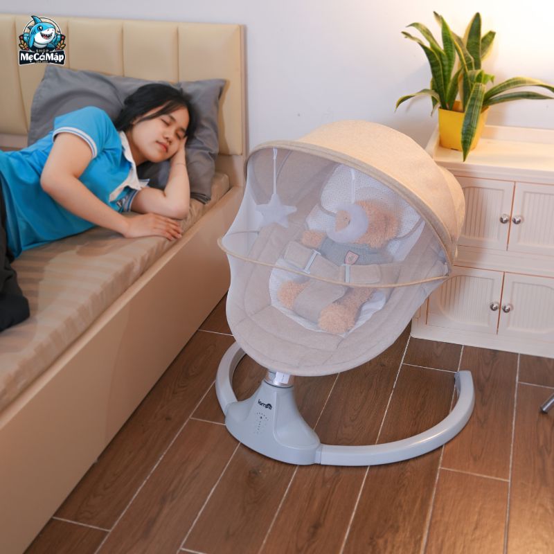 Hướng dẫn lắp nôi điện và những lưu ý quan trọng cho ba mẹ 4 Nôi điện là sản phẩm chăm sóc bé ngày càng được ưa chuộng, thay thế cho những chiếc nôi cũi truyền thống