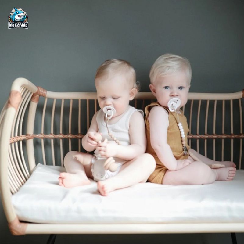 15+ mẫu nôi mây tự nhiên cho bé đẹp, nhiều kiểu dáng 17 Nôi mây ghép giường