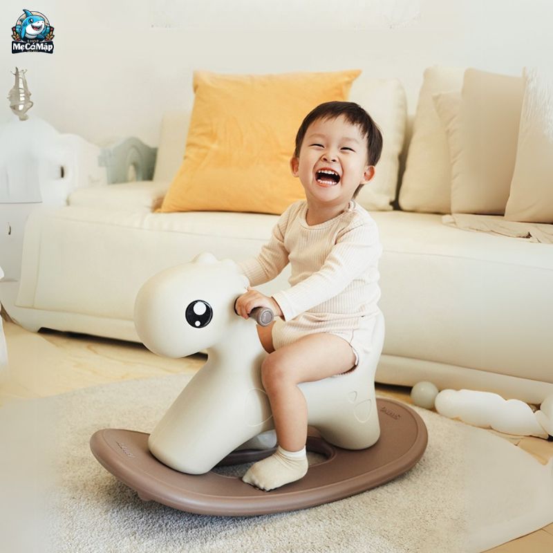 Gợi ý 10 món quà 1/6 cho bé ý nghĩa cho bé gái, bé trai 20 Ngựa bập bênh vui nhộn làm quà tăng cho bé