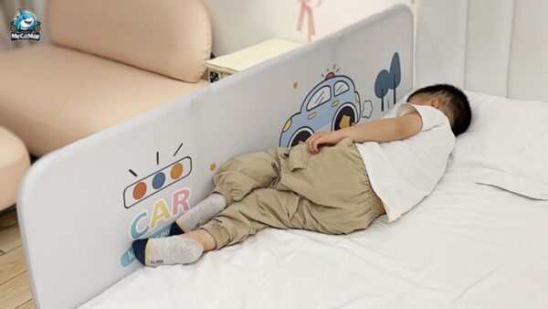 Có nên mua thanh chắn giường cho bé? Kinh nghiệm quan trọng cho ba mẹ 2 Có nên mua thanh chắn giường cho bé? Kinh nghiệm quan trọng cho ba mẹ