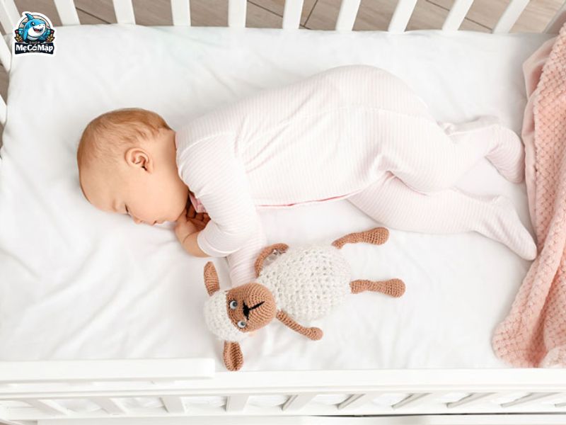 [Giải đáp] Trẻ sơ sinh nằm ngủ nghiêng đầu có sao không?