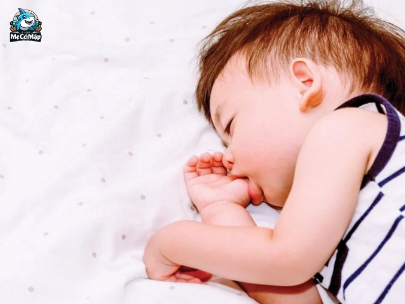 6 tư thế ngủ của trẻ sơ sinh, đâu là tư thế tốt và an toàn?